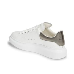 Alexander McQueen Sneaker white Leather Size 8.5